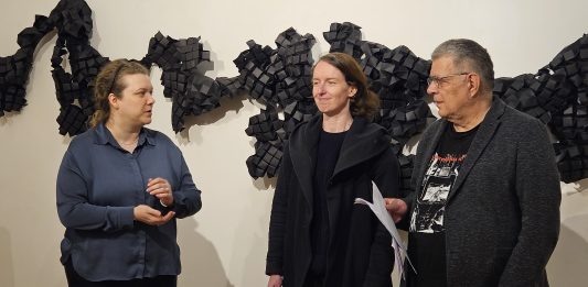 Geometrija, optika i tamna tvar: Paula Bučar s izložbom „Konstrukti“ u Novoj Gradiški