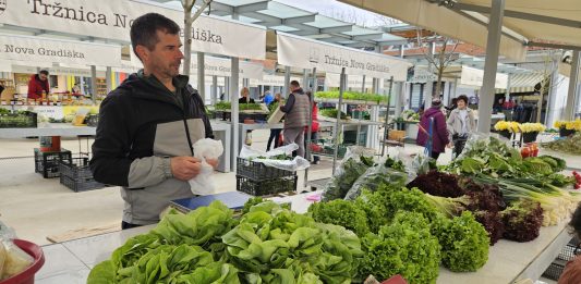 Novogradiška tržnica: Mjesto domaće ponude i dobrih okusa