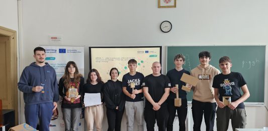 Gimnazija Nova Gradiška: DiSTT projekt donosi suvremene edukacije za učenike
