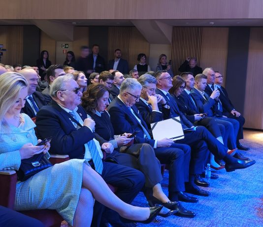 36 godina HDZ-a u Brodsko-posavskoj županiji: Večer poruka, sjećanja i političkog kontinuiteta!